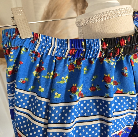 BEAUTIFUL MIX NOUVEAU MULTI PATTERNED FLORAL MAXI SKIRT 🌹 - Picture 4 of 9